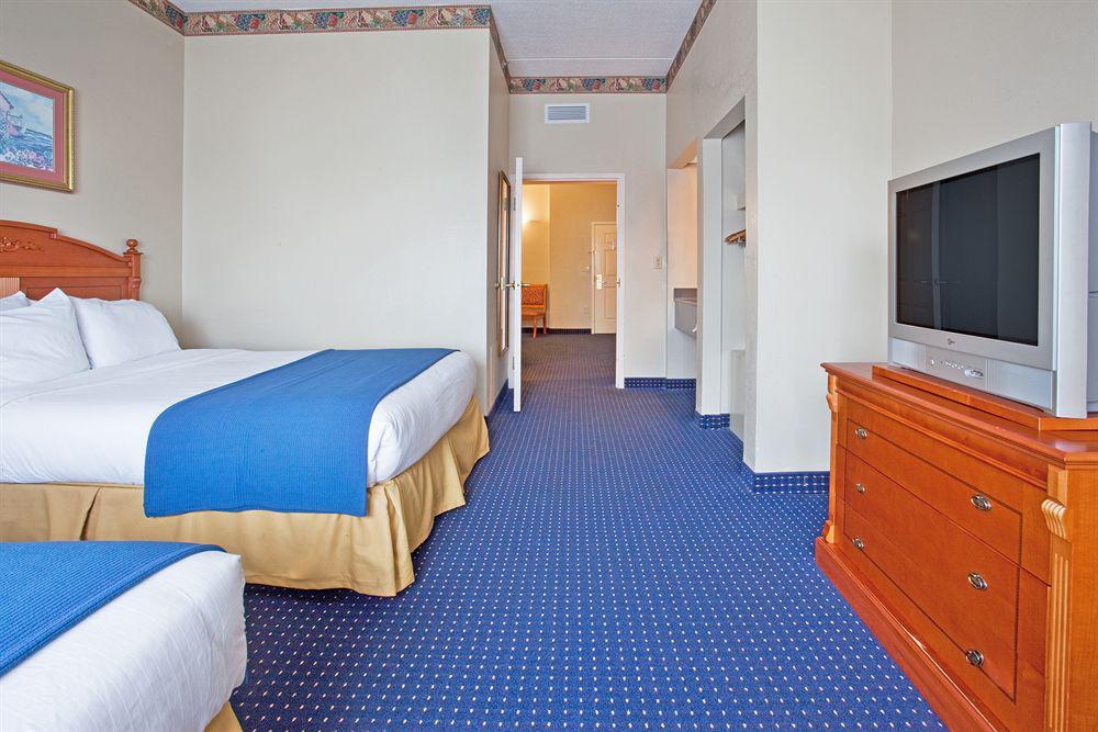 Savannah Gateway Hotel & Suites Georgetown Pokój zdjęcie